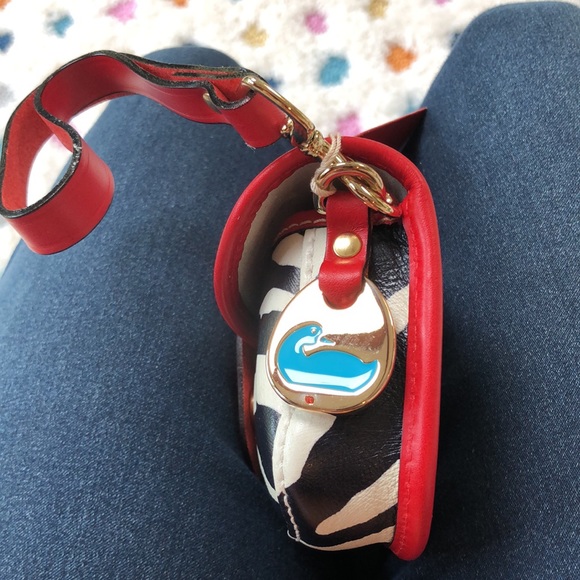 Vintage NWT wristlet - Picture 5 of 8